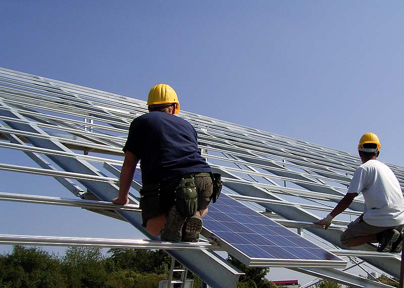 SISTEMAS ELÉCTRICOS CONECTADOS A LA RED